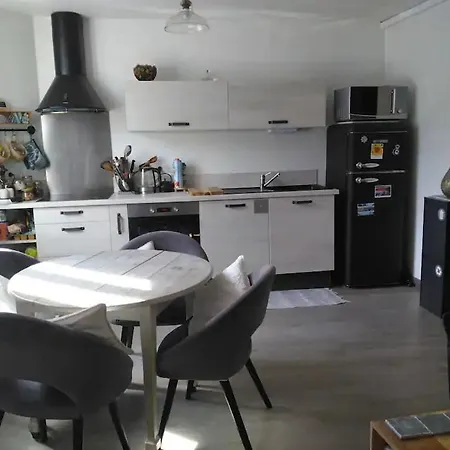 Rum i privatbostad Confort Aux Balcons De Bigorre Tarbes